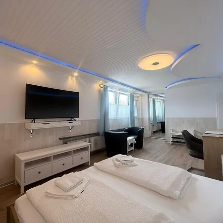 Hotel Kenny&Henry-2